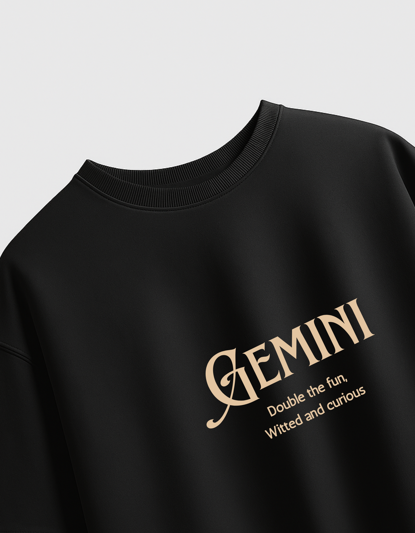 सब लिखा हुआ है – Zodiac Black Oversized T-shirt